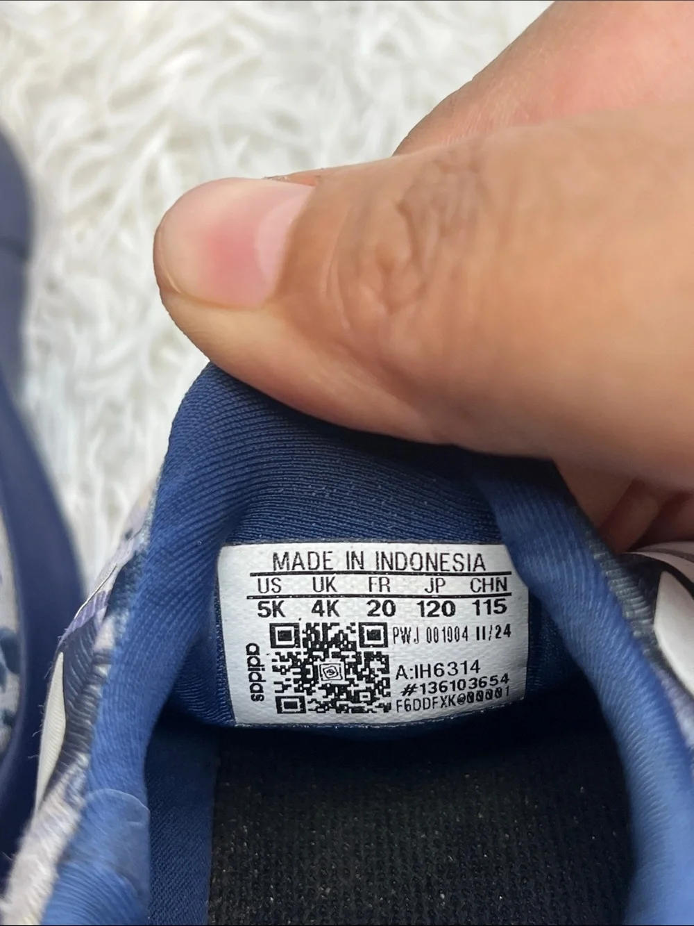 adidas Kids Navy & White Cartoon Slip-On Sneakers